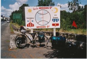 Greenwich Meridian Marker; France; Pays de la Loire (Maine et Loire); Parnay